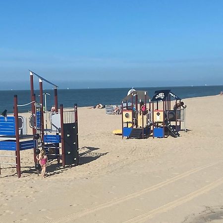 Ruim Zonnig Appartement Op 50M Van Strand Ostende Exterior foto