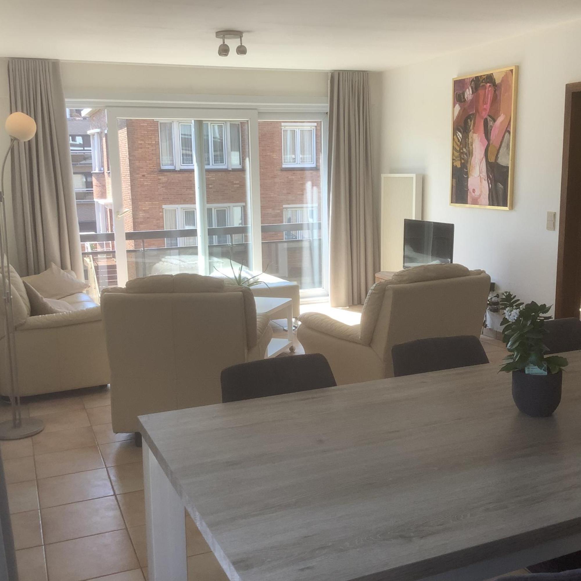 Ruim Zonnig Appartement Op 50M Van Strand Ostende Exterior foto